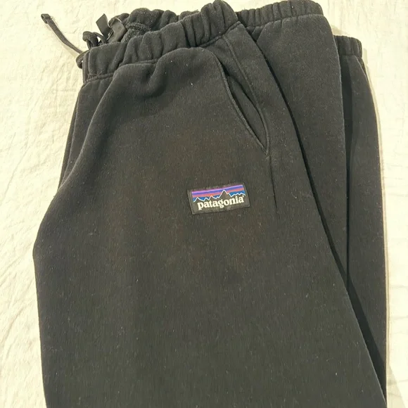 Patagonia Black Sweatpants - Picture 3 of 4